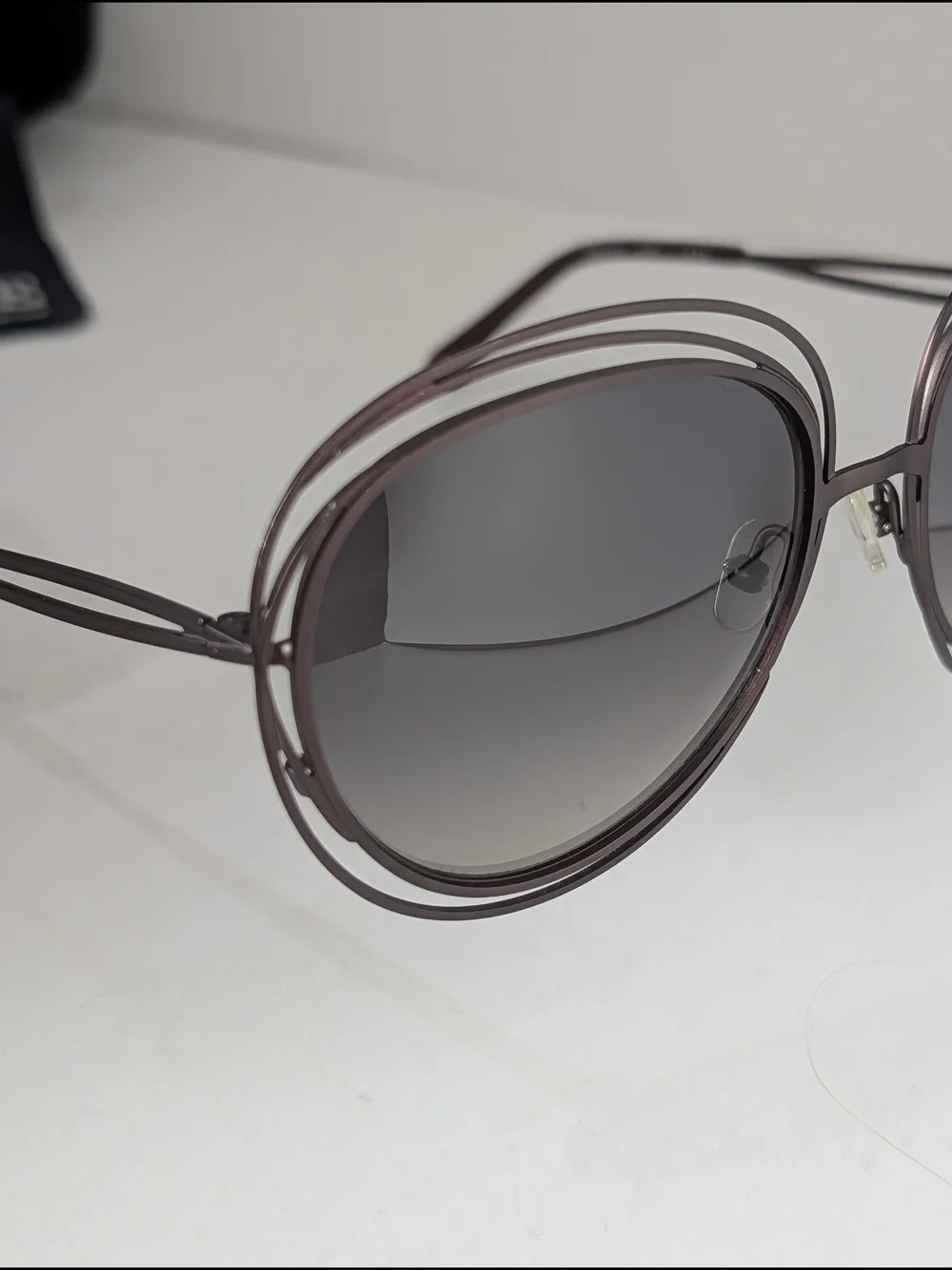 SEE Round Sunglasses in Dark Brown/Black